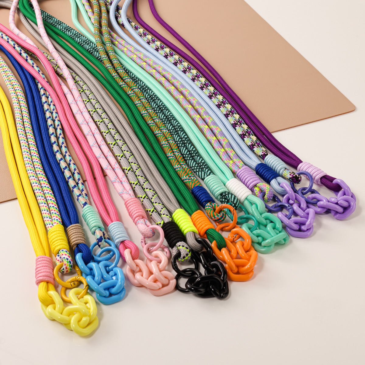 Anti Lost Creative Knotted Mob - Phone Cases With Loop ulasan dan harga